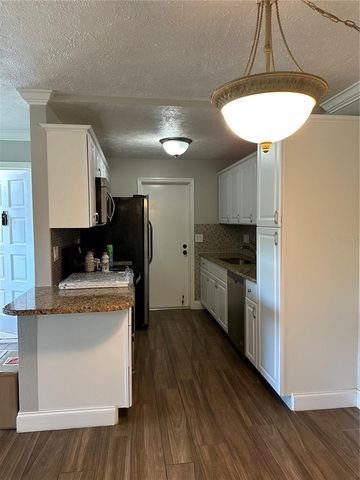 5800 HOLLYWOOD BOULEVARD 116, Sarasota, FL 34231