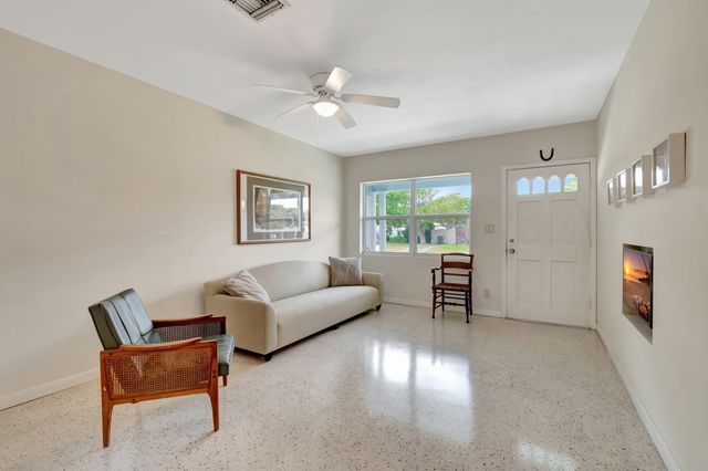 234 NE 20th Street, Delray Beach, FL 33444