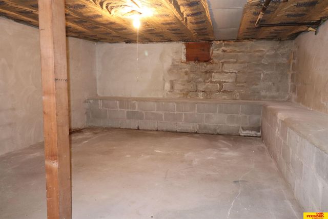 1140 N Main Street, Fremont, NE 68025