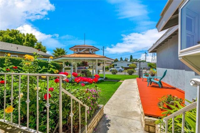 2137 W Cris Avenue West, Anaheim, CA 92804