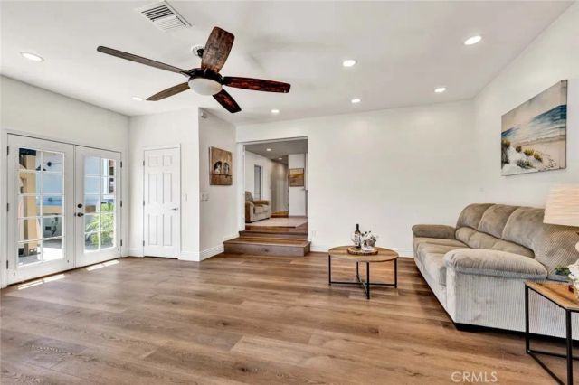 2137 W Cris Avenue West, Anaheim, CA 92804