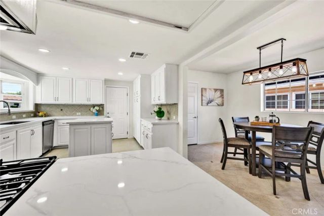 2137 W Cris Avenue West, Anaheim, CA 92804