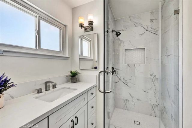 2137 W Cris Avenue West, Anaheim, CA 92804