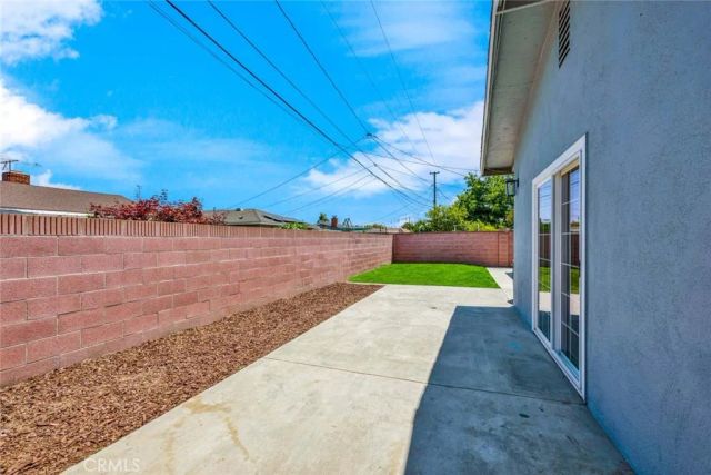 2137 W Cris Avenue West, Anaheim, CA 92804