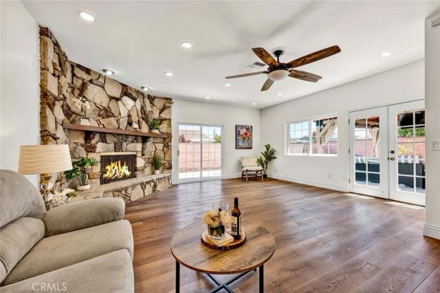 2137 W Cris Avenue West, Anaheim, CA 92804