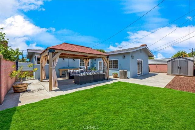 2137 W Cris Avenue West, Anaheim, CA 92804