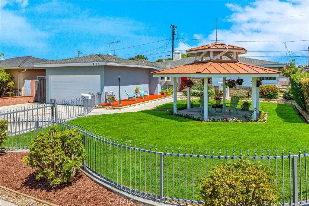 2137 W Cris Avenue West, Anaheim, CA 92804