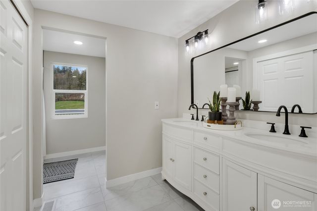 15080 Wilcox Road NW, Poulsbo, WA 98370