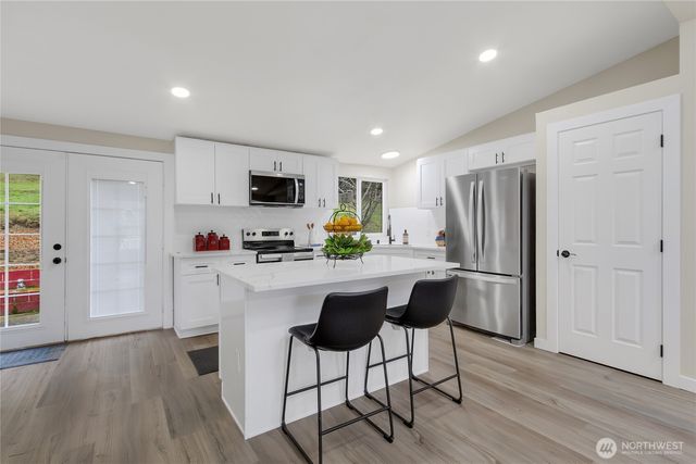 15080 Wilcox Road NW, Poulsbo, WA 98370