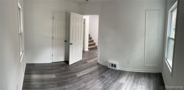 16291 Fairmount Drive, Detroit, MI 48205