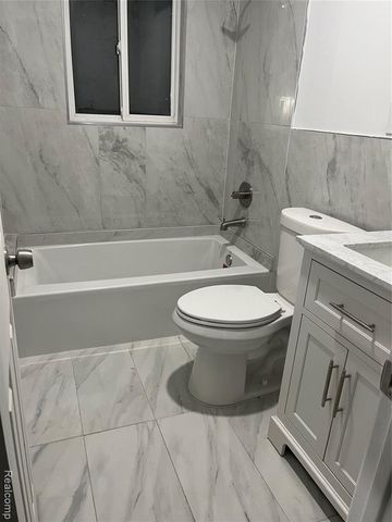 16291 Fairmount Drive, Detroit, MI 48205