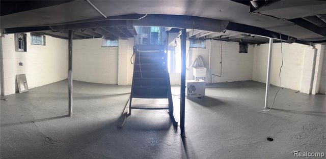 16291 Fairmount Drive, Detroit, MI 48205