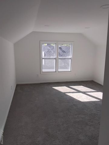 16291 Fairmount Drive, Detroit, MI 48205