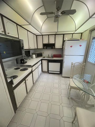 604 NE 2nd St 231, Dania Beach, FL 33004