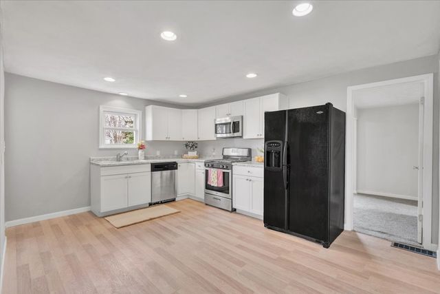 336 E Ogden Avenue, Geneseo, IL 61254