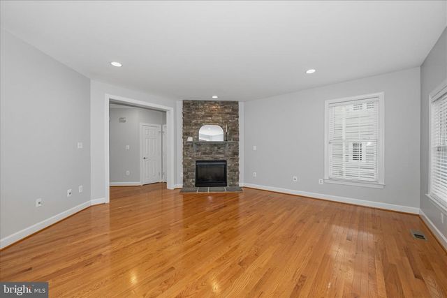 42631 EXPLORER DR, Brambleton, VA 20148