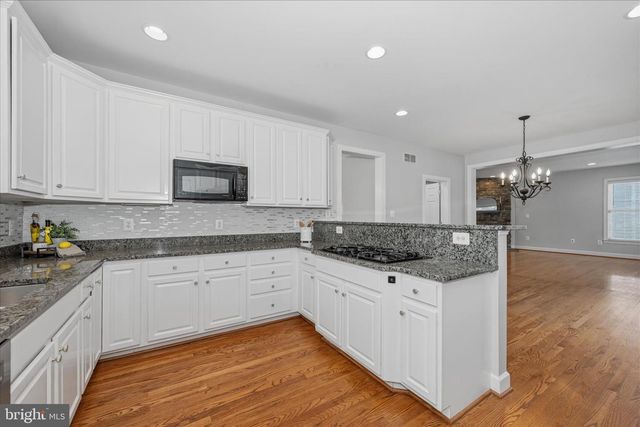 42631 EXPLORER DR, Brambleton, VA 20148