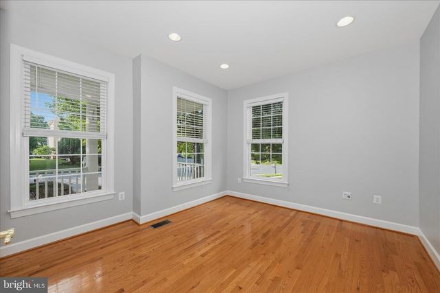 42631 EXPLORER DR, Brambleton, VA 20148