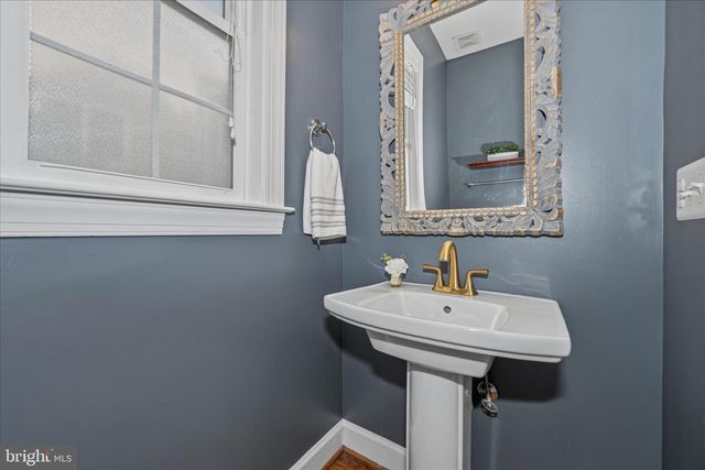 42631 EXPLORER DR, Brambleton, VA 20148