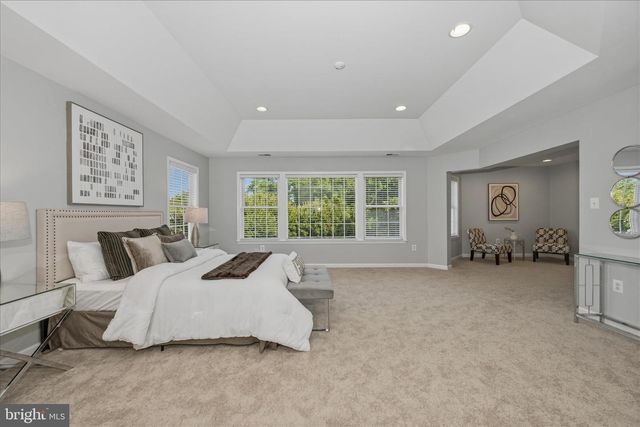42631 EXPLORER DR, Brambleton, VA 20148