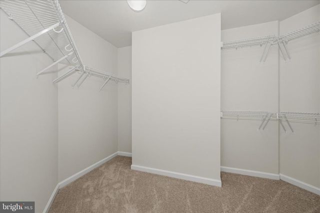 42631 EXPLORER DR, Brambleton, VA 20148