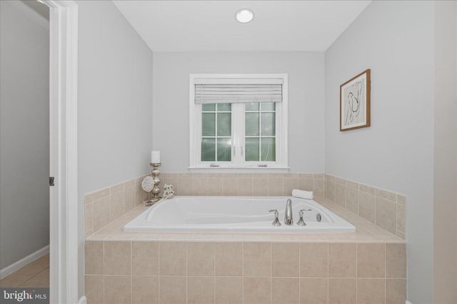 42631 EXPLORER DR, Brambleton, VA 20148