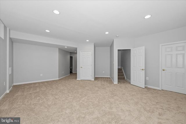 42631 EXPLORER DR, Brambleton, VA 20148