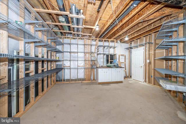 42631 EXPLORER DR, Brambleton, VA 20148