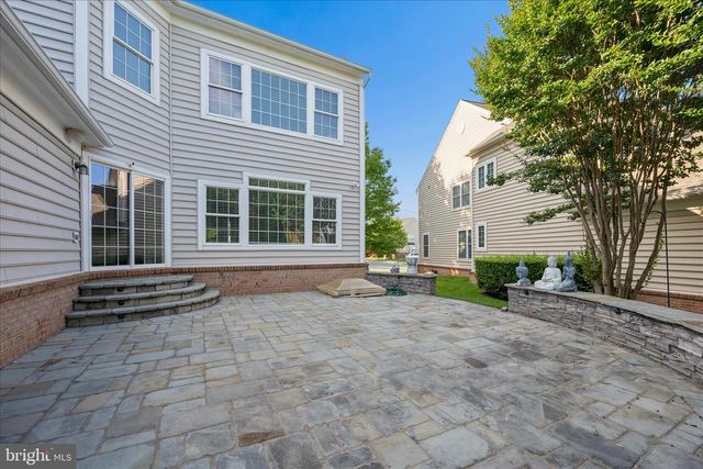 42631 EXPLORER DR, Brambleton, VA 20148