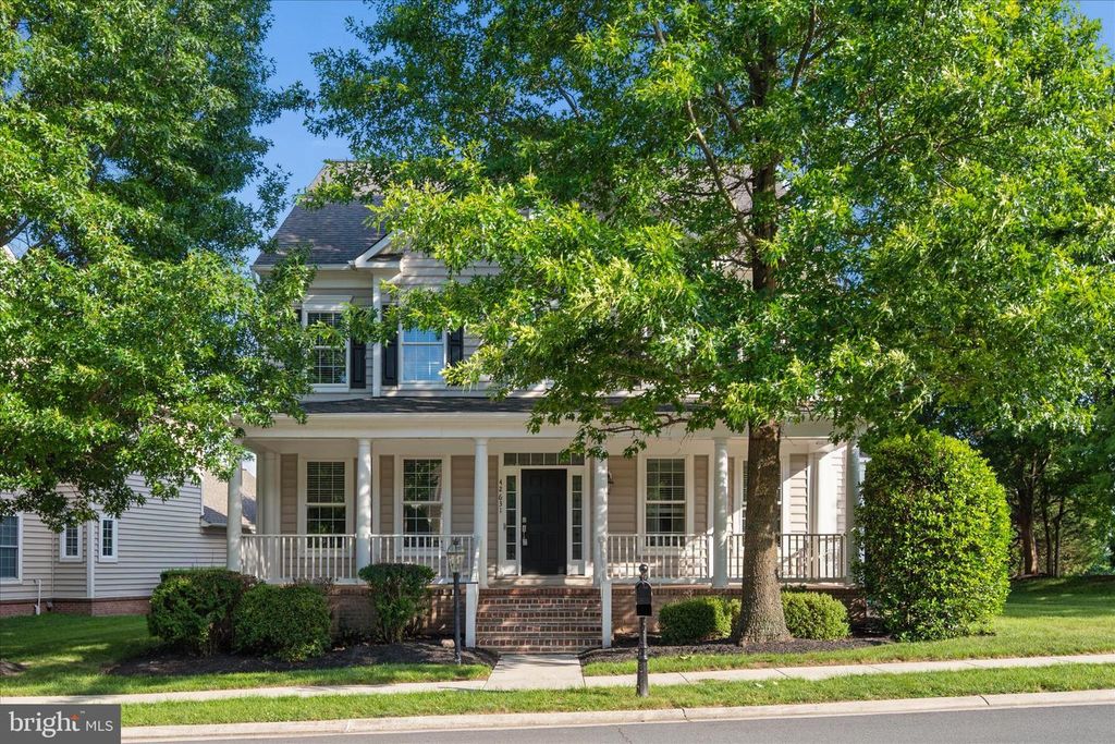 42631 EXPLORER DR, Brambleton, VA 20148