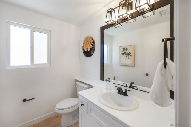 10720 Old Saybrook Dr, San Diego, CA 92129