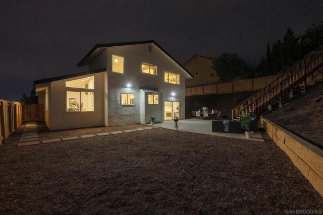 10720 Old Saybrook Dr, San Diego, CA 92129