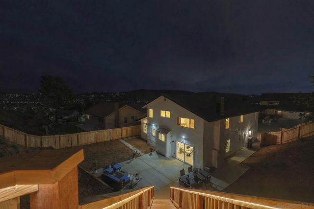 10720 Old Saybrook Dr, San Diego, CA 92129