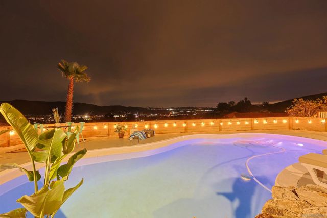 10720 Old Saybrook Dr, San Diego, CA 92129