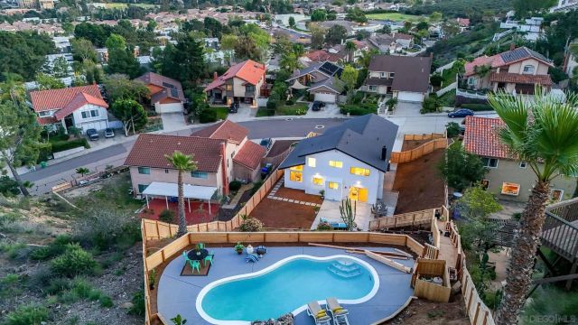 10720 Old Saybrook Dr, San Diego, CA 92129