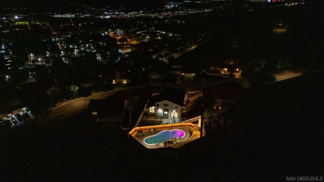 10720 Old Saybrook Dr, San Diego, CA 92129