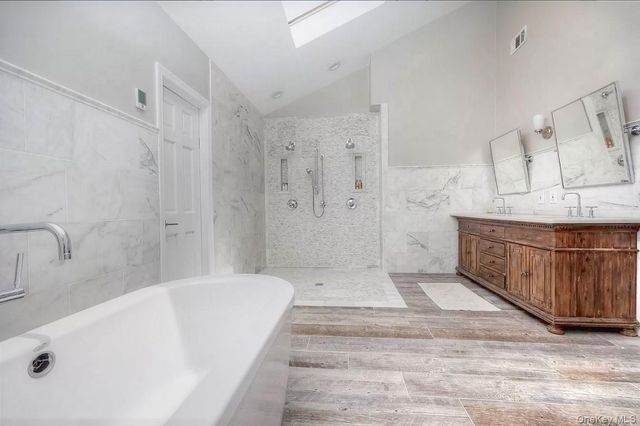 58 Allen Road, Rockville Centre, NY 11570