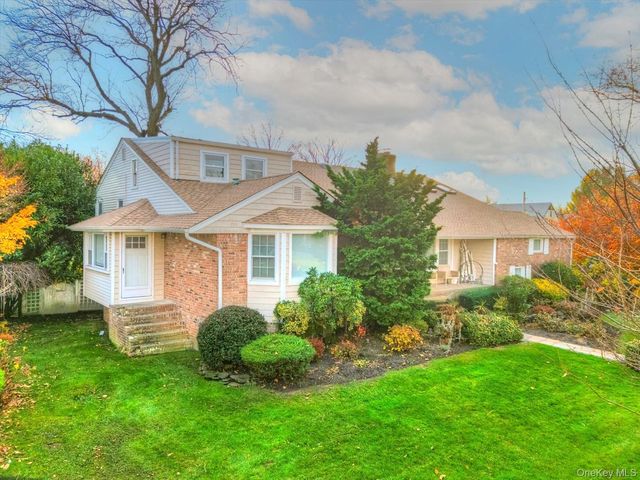 58 Allen Road, Rockville Centre, NY 11570