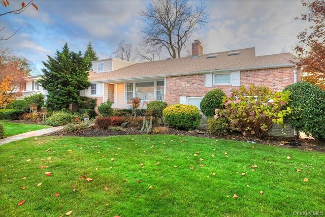 58 Allen Road, Rockville Centre, NY 11570