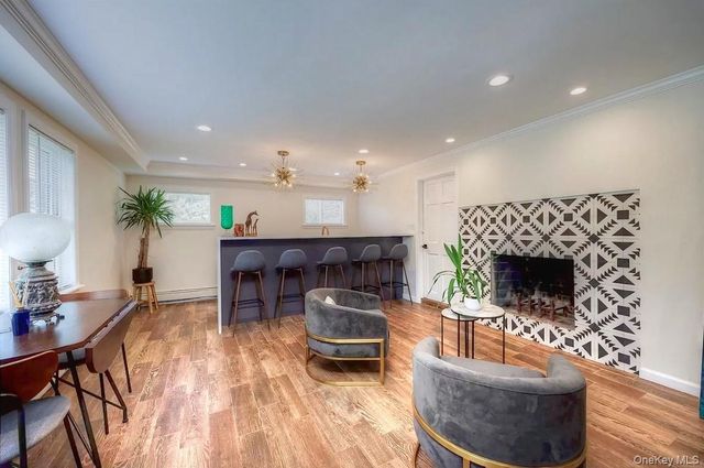 58 Allen Road, Rockville Centre, NY 11570