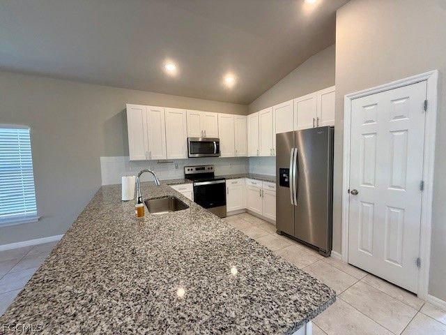 246 NE 10th PL, Cape Coral, FL 33993