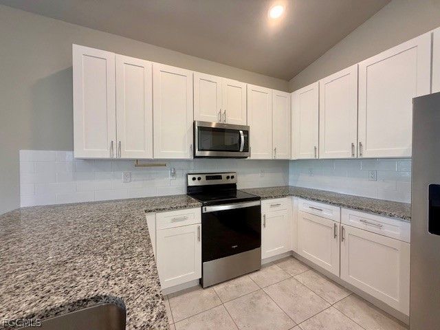 246 NE 10th PL, Cape Coral, FL 33993