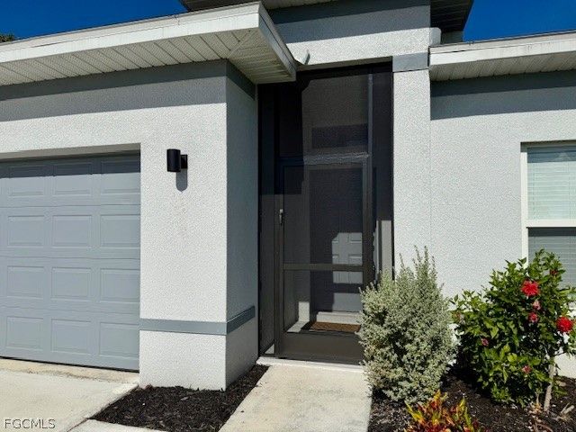 246 NE 10th PL, Cape Coral, FL 33993