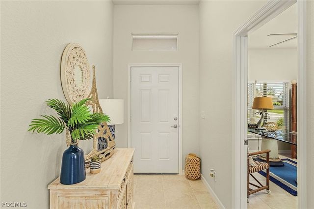 246 NE 10th PL, Cape Coral, FL 33993