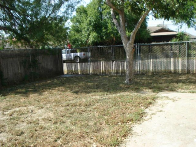 2222 Meadowgrove Dr, Corpus Christi, TX 78414