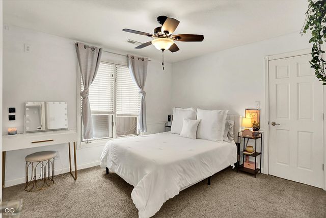 5832 E Mahalasville Road, Morgantown, IN 46160