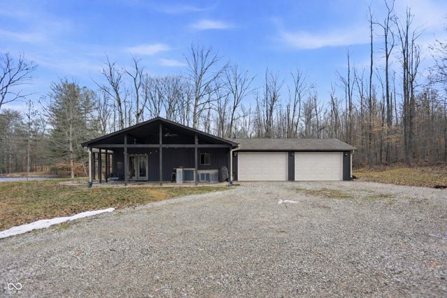 5832 E Mahalasville Road, Morgantown, IN 46160