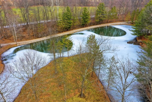 5832 E Mahalasville Road, Morgantown, IN 46160