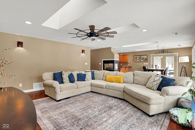 5832 E Mahalasville Road, Morgantown, IN 46160