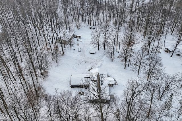 5832 E Mahalasville Road, Morgantown, IN 46160